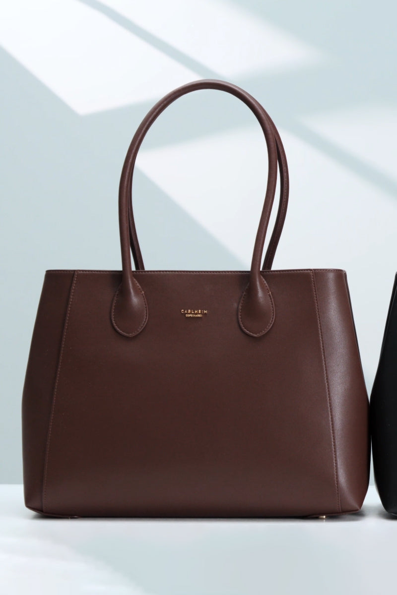 CH16771-BR_BL_carlheim_banner_leatherbags_800x1200_2.jpg